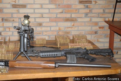 Cope apreende armas, munições e documentos falsos no Pilarzinho