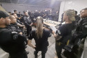 Policiais civis recebendo instruções para operação