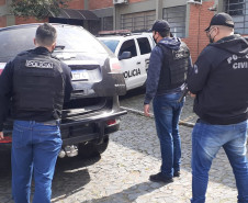 PCPR prende suspeito de tráfico de drogas em bairro de Curitiba