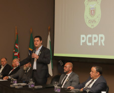 Governador comemora avanços na segurança pública em entrega de homenagens da Polícia Civil