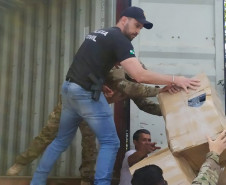 PCPR e PF apreendem 3 toneladas de maconha e prendem suspeito em Guarapuava