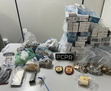 PCPR e PMPR prendem sete pessoas em operação contra o tráfico de drogas na Região Metropolitana 