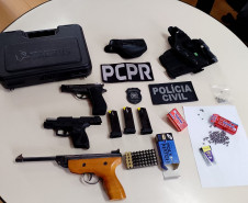 PCPR e PCSC apreendem armas em Pinhais