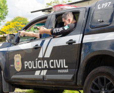 PCPR prende cinco homens em flagrante por tráfico de drogas em Curitiba e RMC