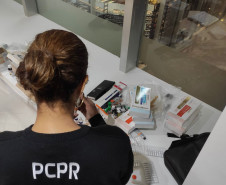 PCPR apreende produtos irregulares em clínica estética em Curitiba