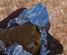 PCPR e PMPR prendem homem em flagrante por tráfico de drogas em Cascavel