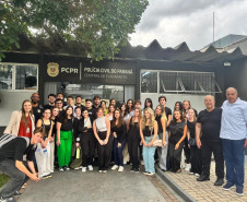 PCPR recebe alunos de Direito para visita técnica na Central de Flagrantes