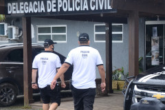 PCPR prende homem em flagrante por maus-tratos a animal em Pontal do Paraná 