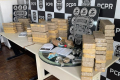 PCPR prende três integrantes de organização criminosa e apreende 100 quilos de maconha na grande Curitiba 