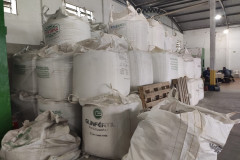 PCPR apreende 111 toneladas de fertilizantes de origem ilícita e prende suspeito em flagrante em Colombo