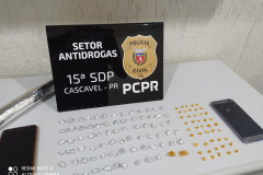 PCPR prende duas pessoas em flagrante por tráfico de drogas e apreende 123 pedras de crack 
