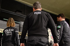 PCPR prende homem e mulher por tráfico de drogas em Ponta Grossa