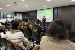 PCPR ministra palestra para rede de apoio e proteção à crianças e ao adolescentes em Foz do Iguaçu 