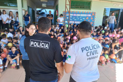 PCPR realiza doação de kits para 500 crianças em Quedas do Iguaçu
