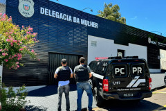 PCPR prende homem em flagrante por manter a própria mãe em cárcere privado em Umuarama