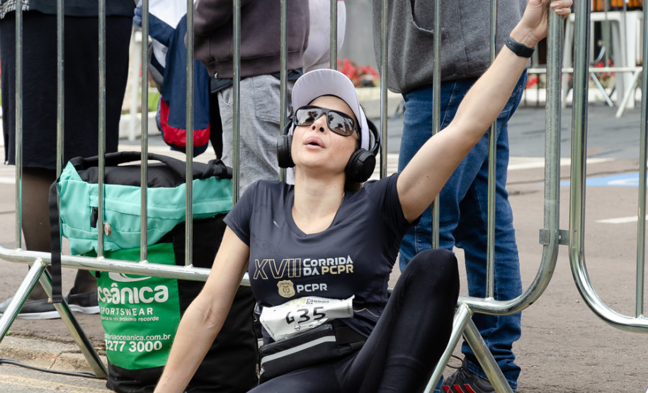 Mais de mil pessoas participam da 17ª Corrida da PCPR