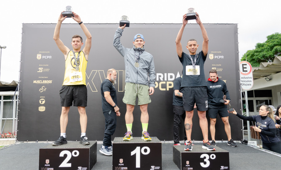 Mais de mil pessoas participam da 17ª Corrida da PCPR