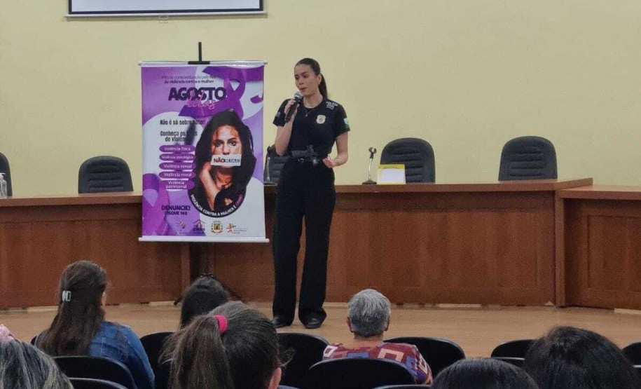 PCPR realiza palestra sobre o combate à violência doméstica e familiar contra a mulher em Abatiá