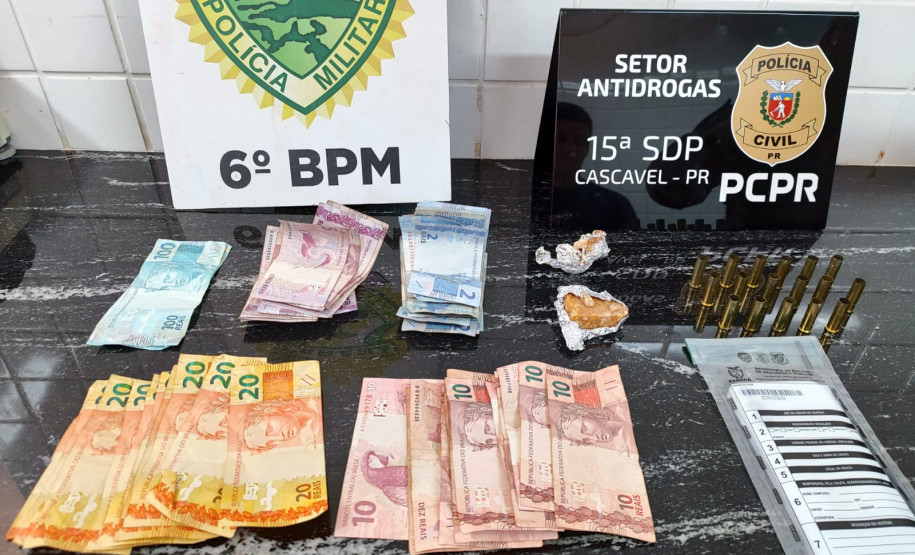 PCPR e PMPR prendem homem em flagrante por tráfico de drogas em Cascavel