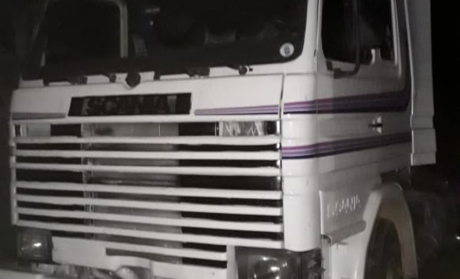 PCPR recupera carretas roubadas em propriedade de membro de quadrilha de roubo a carga da RMC PCPR recupera carretas roubadas em propriedade de membro de quadrilha de roubo a carga da RMC